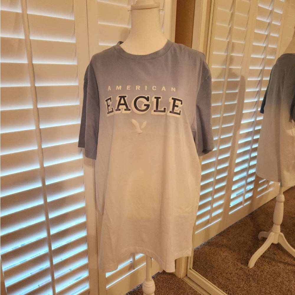 American Eagle T-shirt